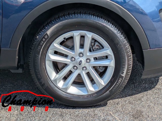 Used 2017 Ford Explorer XLT FWD image 11