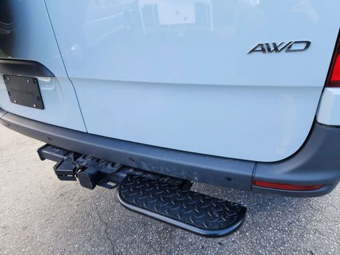 Used 2025 Mercedes-Benz Sprinter 2500 image 68