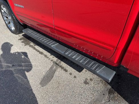 Used 2018 GMC Sierra 1500 SLE w/ SLE Value Package AWD/4WD image 6