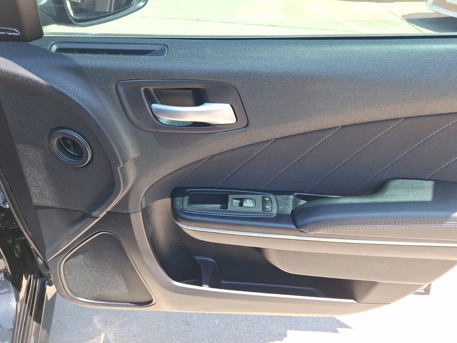 Used 2023 Dodge Charger Scat Pack w/ Harman/Kardon Audio Group RWD image 33