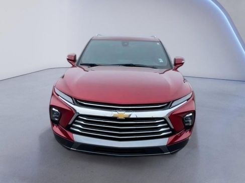 Used 2023 Chevrolet Blazer Premier w/ Enhanced Convenience Package AWD/4WD image 3