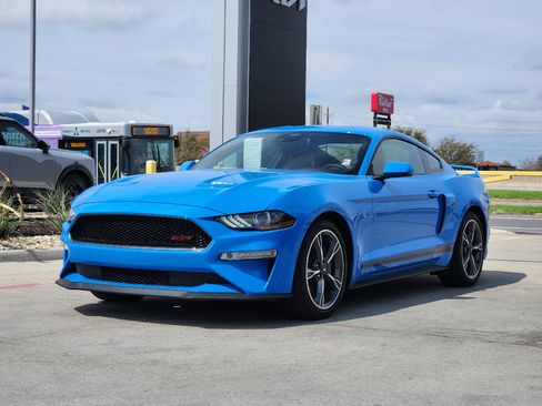 Used 2023 Ford Mustang GT Premium w/ Equipment Group 401A image 3
