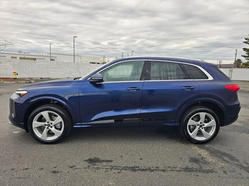New 2025 Audi Q5 Premium Plus image 3