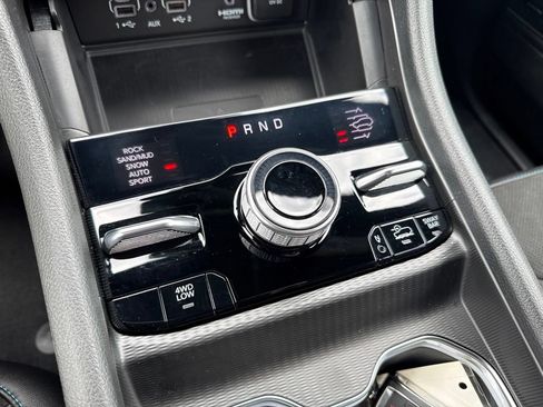 Used 2023 Jeep Grand Cherokee Trailhawk w/ Luxury Tech Group III AWD/4WD image 40