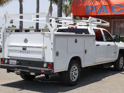 Used 2017 Chevrolet Silverado 3500 W/T w/ WT Convenience Package image 9
