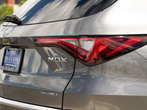 Used 2024 Acura MDX SH-AWD w/ Technology Package image 34