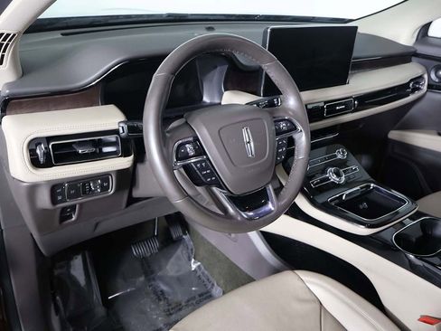 Used 2022 Lincoln Nautilus Reserve w/ Luxury Package image 29