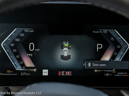 Used 2025 BMW X1 xDrive28i w/ Premium Package image 33