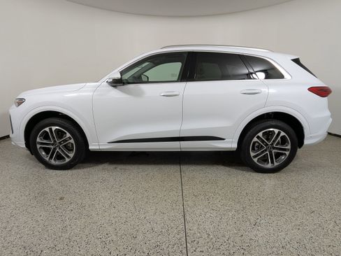 New 2025 Audi Q5 Premium image 4