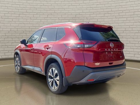 Used 2022 Nissan Rogue SV w/ SV Premium Package FWD image 7