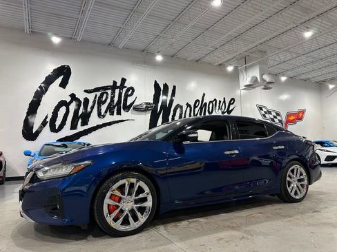 Used 2019 Nissan Maxima Platinum w/ Sport Mat Group FWD image 1