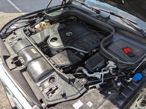 Used 2022 Mercedes-Benz GLS 450 4MATIC image 54