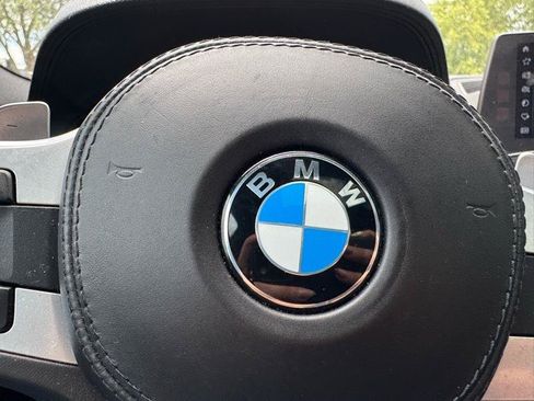 Used 2018 BMW M550i xDrive AWD/4WD image 19