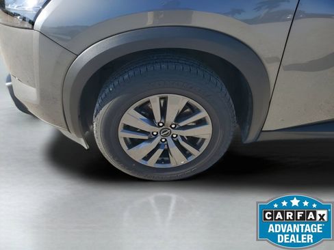 Used 2025 Nissan Pathfinder SV image 20