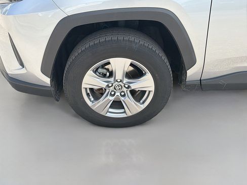 Used 2024 Toyota RAV4 XLE image 39