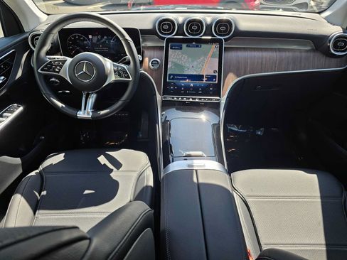 Certified 2025 Mercedes-Benz GLC 350e 4MATIC image 17