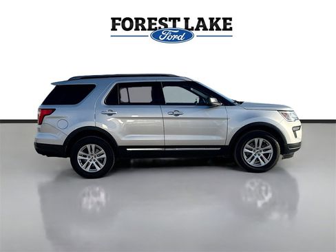 Certified 2019 Ford Explorer XLT w/ Class III Trailer Tow Package image 8