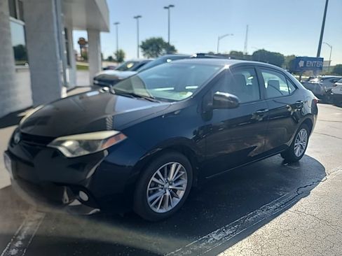 Used 2014 Toyota Corolla LE FWD image 2