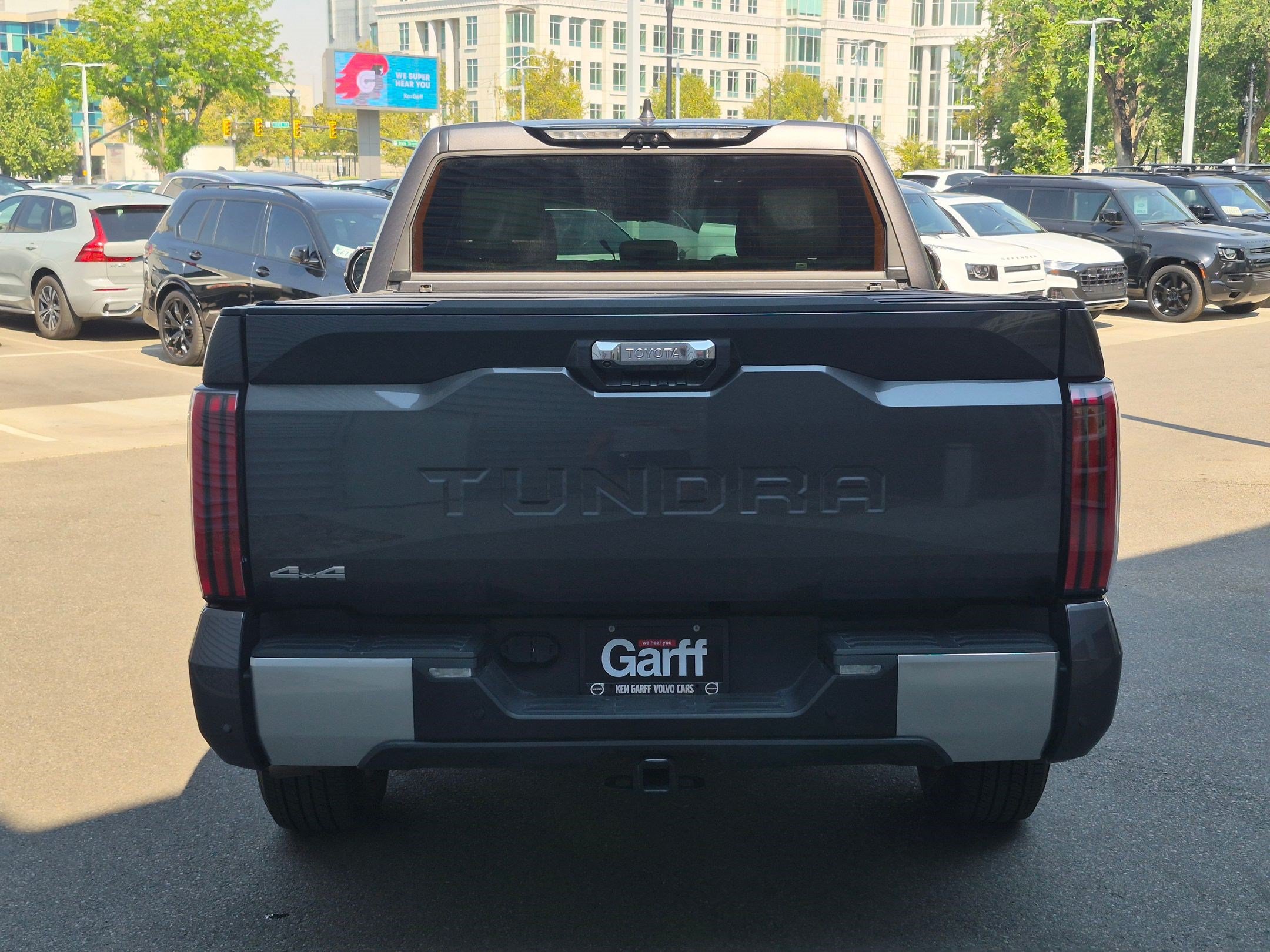 Used 2025 Toyota Tundra Limited AWD/4WD image 4