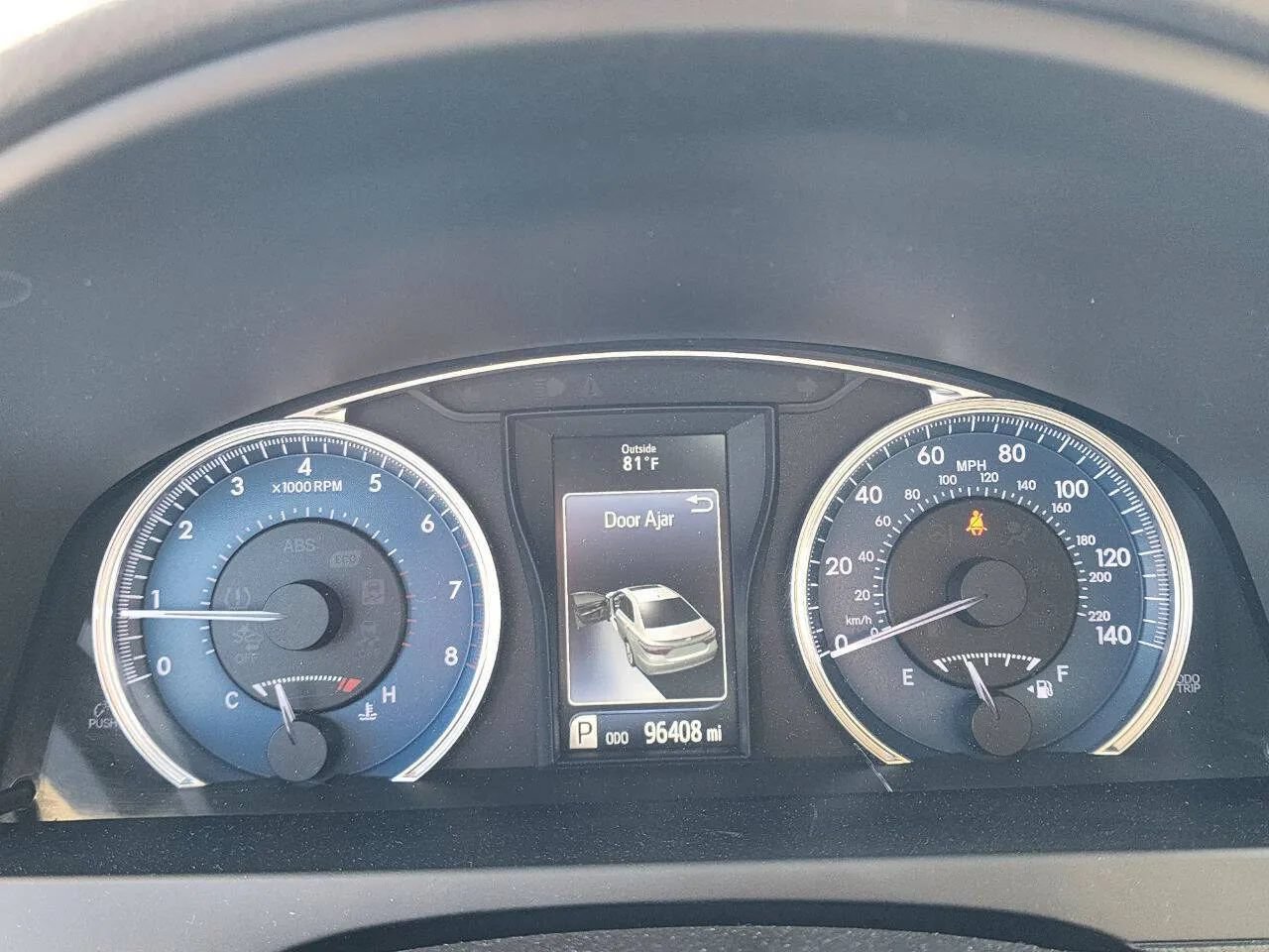 Used 2015 Toyota Camry XLE FWD image 17