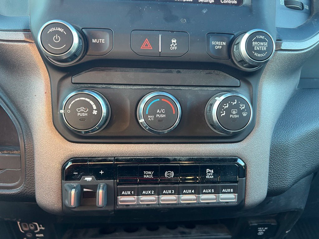 Used 2021 RAM 3500 Tradesman w/ Snow Chief Group AWD/4WD image 13