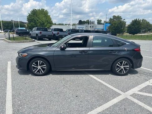 Used 2023 Honda Civic LX image 5
