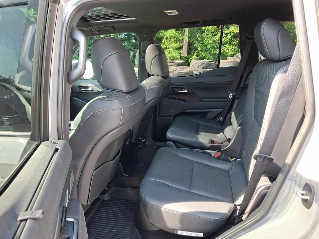 Used 2024 Lexus GX 550 w/ Accessory Package (Z1) AWD/4WD image 8