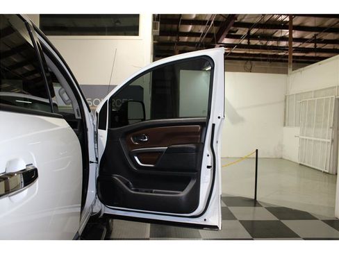Used 2019 Nissan Titan Platinum Reserve w/ Platinum Utility Package image 27