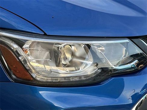 Used 2020 Chevrolet Sonic LT w/ LPO, Performance Package image 5