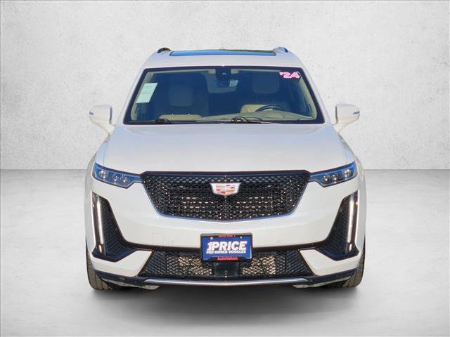 Used 2024 Cadillac XT6 Sport w/ Platinum Package AWD/4WD image 2