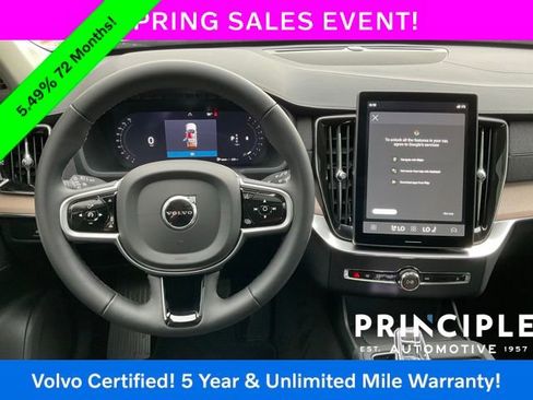 Certified 2025 Volvo XC90 B5 Plus image 20