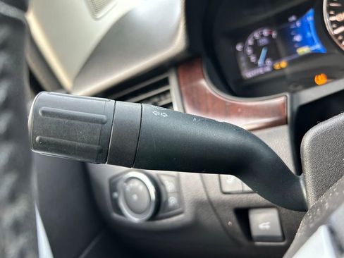 Used 2013 Ford Edge Limited w/ Driver Entry Pkg image 21