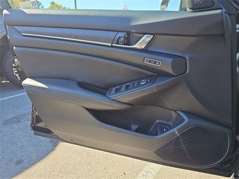 Used 2020 Honda Accord EX-L image 26