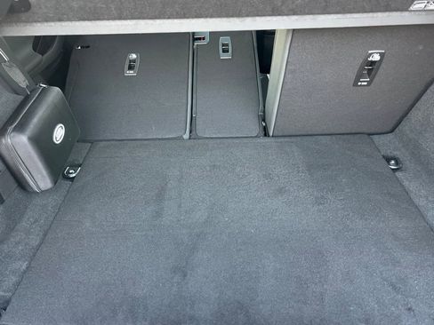 Used 2026 Land Rover Range Rover Evoque S image 34