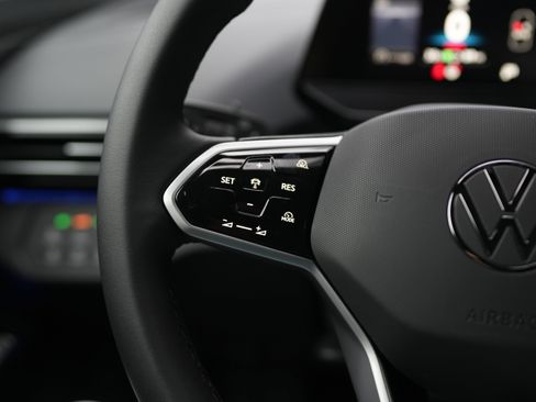 New 2025 Volkswagen ID.4 Pro S image 21