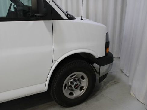 Used 2018 GMC Savana 2500 Extended RWD image 37