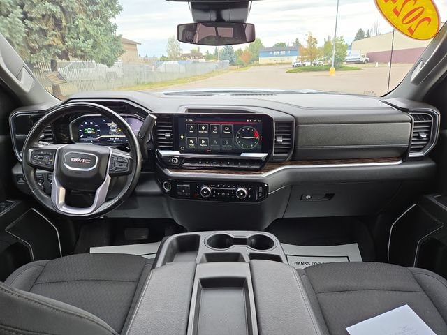 Used 2024 GMC Sierra 1500 SLE w/ X31 Off-Road Package AWD/4WD image 3