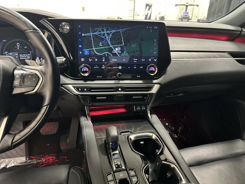 Certified 2025 Lexus RX 450h AWD w/ Convenience Package image 30