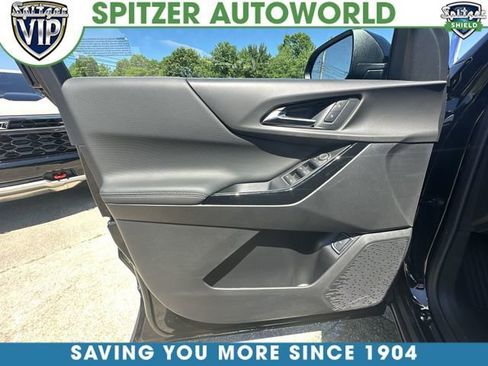 New 2026 Chevrolet Equinox LT w/ Convenience Package II FWD image 23