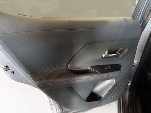 Used 2025 Nissan Kicks SR AWD/4WD image 26