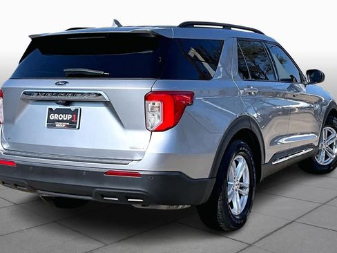 Used 2020 Ford Explorer XLT image 13
