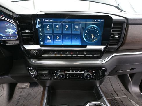 Used 2023 Chevrolet Silverado 1500 High Country w/ High Country Premium Package AWD/4WD image 41