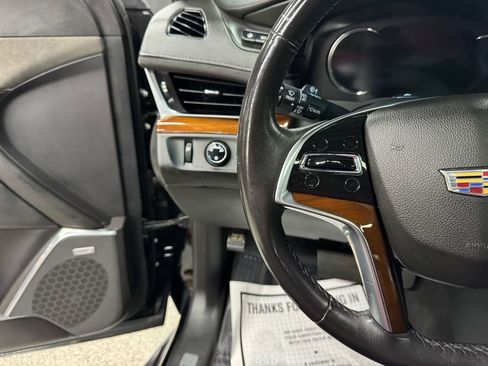 Used 2020 Cadillac Escalade ESV Luxury w/ Escalade Sport Edition AWD/4WD image 26