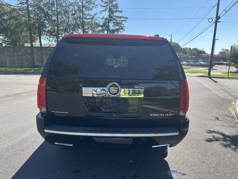 Used 2013 Cadillac Escalade ESV Platinum AWD/4WD image 7
