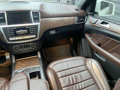 Used 2015 Mercedes-Benz ML 63 AMG 4MATIC image 20