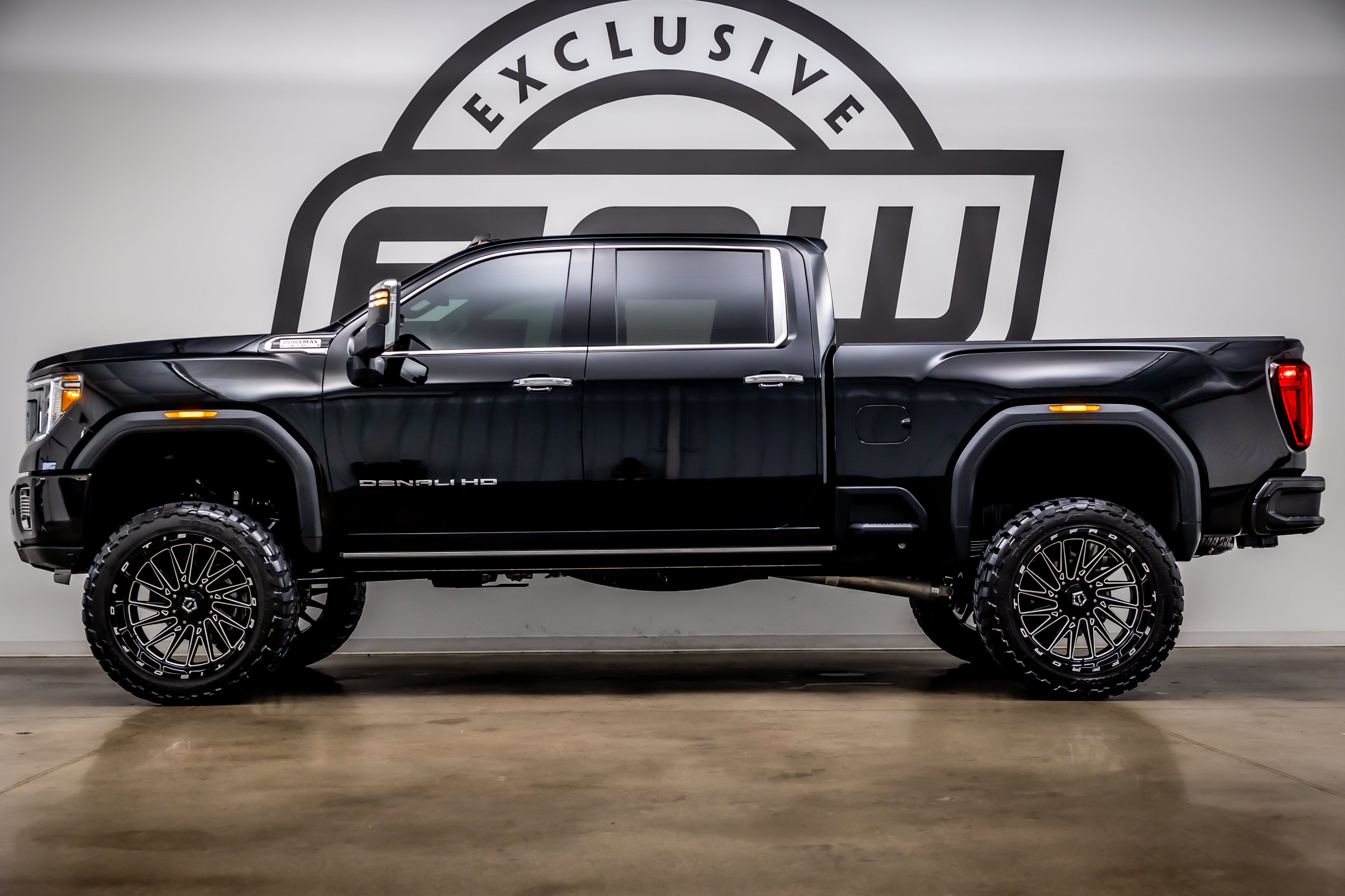 Used 2022 GMC Sierra 2500 Denali AWD/4WD image 6