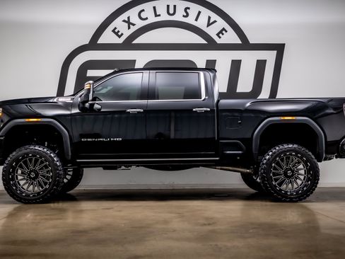 Used 2022 GMC Sierra 2500 Denali AWD/4WD image 6