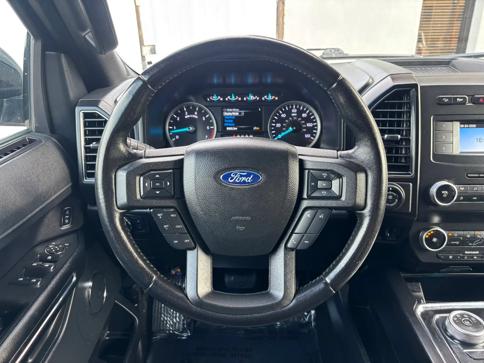 Used 2021 Ford Expedition XL AWD/4WD image 17