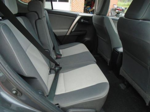 Used 2014 Toyota RAV4 XLE AWD/4WD image 26