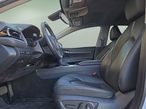 Used 2023 Toyota Camry XLE image 22